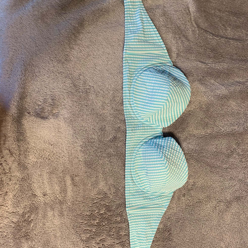 Vineyard Vines Women’s bathing suit top